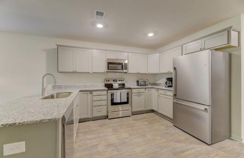 Columbia Casa | A Sunny Stylish 4BR 3BA