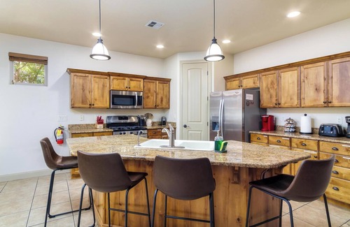 La Verkin Casa | A super variety of games, golf cart & scooter, & unique decor in plush comfort!