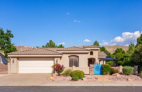 La Verkin Casa | A super variety of games, golf carts, & unique decor near Zion National Park!