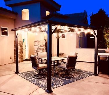 La Verkin Casa | A super variety of games, golf carts, & unique decor near Zion National Park!