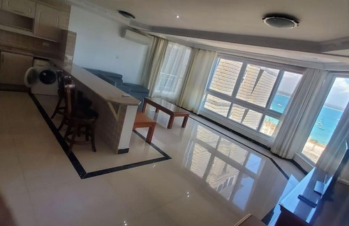 Masaki Apartamento | A Swagg-ish One Bedroom Apartment with Gym & Pool