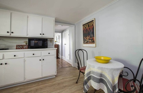 Bayou St. John Cama Y Desayuno | A Sweet Suite on Bayou St. John