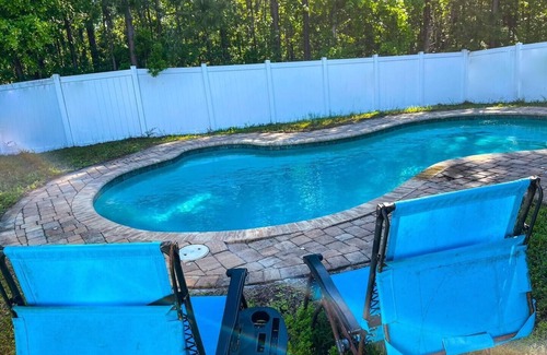 Westside Casa | +A Taste of Britain entire house / heated pool+