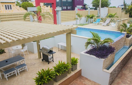 Boegoeroei Apartamento | Un total de 7 alojamientos completamente renovados en un complejo.
