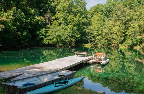 Linden Cabina | A Touch of Heaven. Family friendly. Fishing and nature galore.