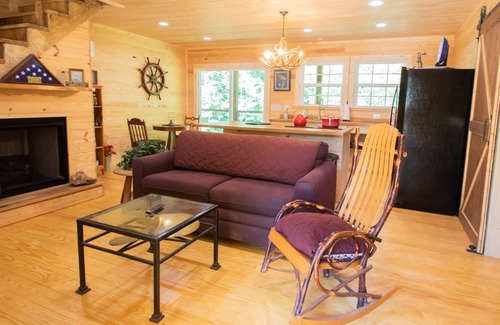 Linden Cabina | A Touch of Heaven. Family friendly. Fishing and nature galore.