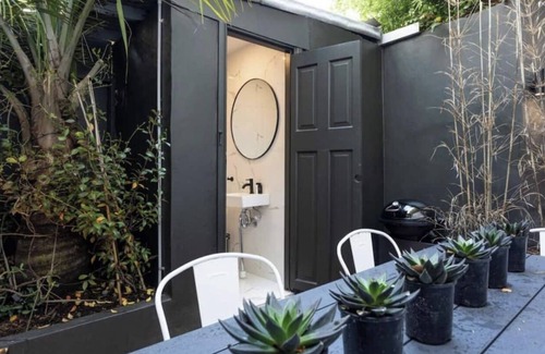 Darlinghurst Casa | A Touch of Soho: Luxurious Historic Residence