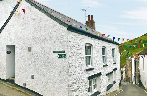 Gorran Haven Cabaña | A traditional fisherman’s cottage in the picturesque village of Gorran Haven.