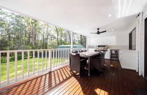 Mollymook Casa | A Tranquil, Leafy and Super-Convenient Holiday Home