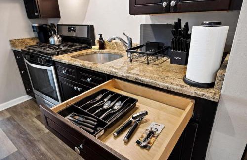 Peoria Apartamento | A Trendy Escape close to Downtown Peoria
