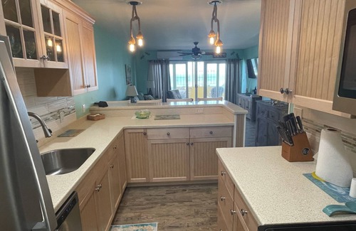 Estate Golden Rock Condominio | A Tropical Paradise Inside and Out, right on the Beach!!!
