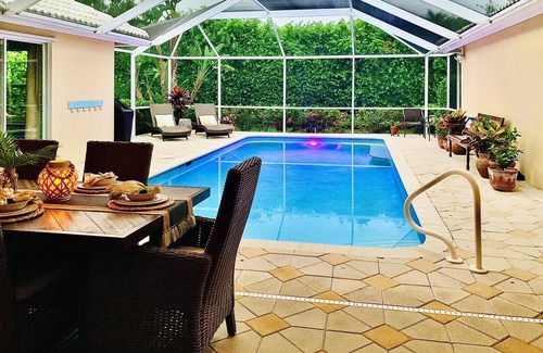 Central Naples Casa | A true gem in Briarwood we call Seven Palms,a 3 bed, 2 bath private pool home