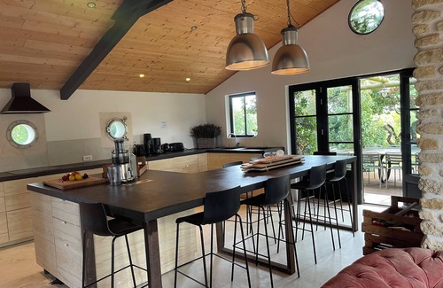 Saint-Clement-des-Baleines Casa | A unique house surrounded by an amazing garden - Sleeps 12- Ile de Ré
