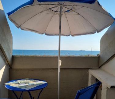 Marina di Massa Apartamento | A un passo dal mare - Vista mare
