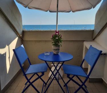 Marina di Massa Apartamento | A un passo dal mare - Vista mare