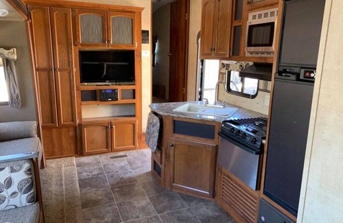 Pueblo Casa | A Unique Pueblo Getaway in a Quirky Camper Retreat, Super Close to All Amenities
