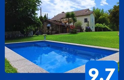 Salvaterra de Miño Casa | A Viña de Lina. Turismo rural con piscina y finca.