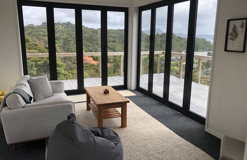 Cooks Beach Casa | A view like none other