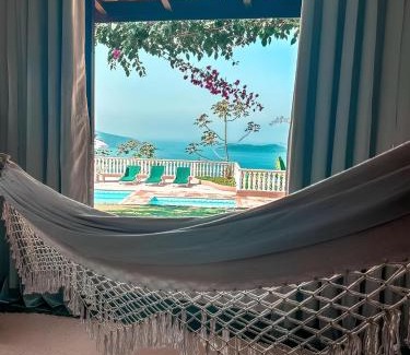 Almada Casa | A vista mais linda de Ubatuba - Acomoda 20 pessoas