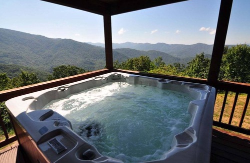 Bryson City Cabina | A Walk in the Clouds