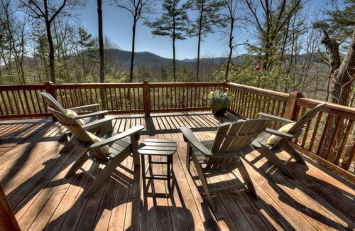 Blue Ridge Casa | A Walk in the Clouds - Cherry Log GA