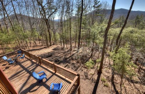Blue Ridge Casa | A Walk in the Clouds - Cherry Log GA