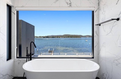 Point Clare Casa | A Waterfront at Point Clare