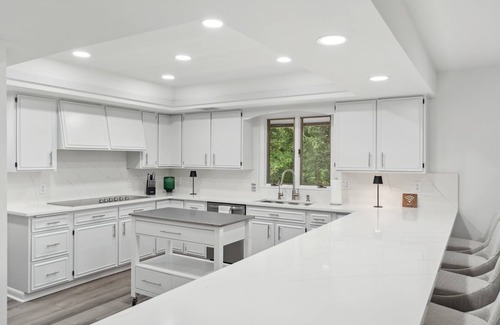 Stafford Casa | A waterfront retreat with amazing views and luxurious amenities!