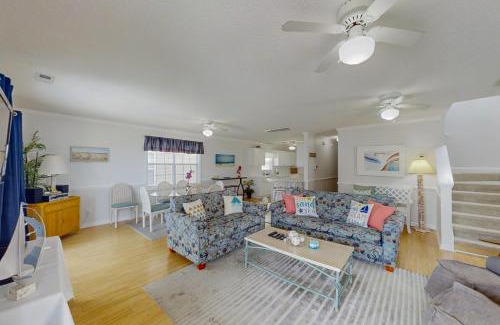 Surfside Beach Casa | A Wave From It All