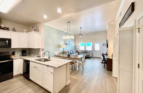 Safe Harbor Condominio | A Wave from It All where the stress is washed away, and serenity takes over