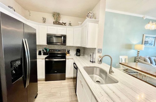 Safe Harbor Condominio | A Wave from It All where the stress is washed away, and serenity takes over