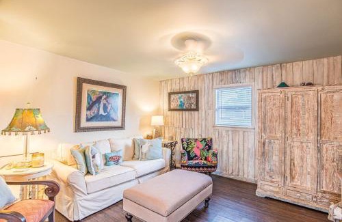 Laguna Beach Casa | A Wave From It All in Laguna Beach Large Patio Sleeps 4 Dog Ok