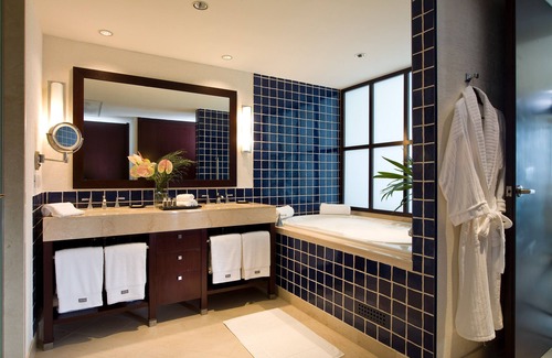 La Isla Complejo | A week-long beachfront vacation at the Westin Lagunamar Cancun 2BR Lock-off