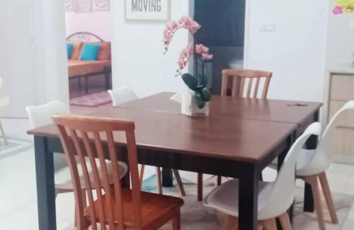 Kajang Apartamento | A&Z Residensi Adelia2, Bangi Avenue, Free wifi, Pool