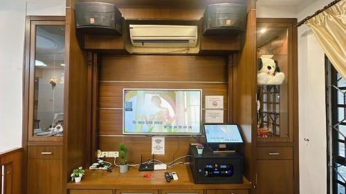 Taman Johor Jaya Casa | A09 Dedap Johor Jaya Karaoke Family House