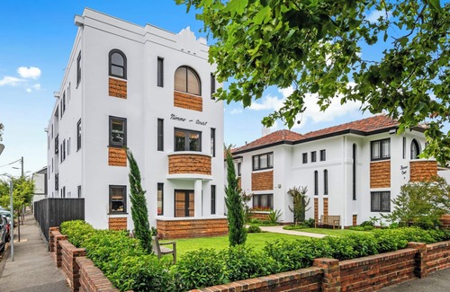 Middle Park Apartamento | A1 Art Deco 2 Bedroom Apt. Sleeps 5. Nimmo1