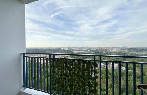 Setia Tropika Apartamento | A11 Serene Centra Residence