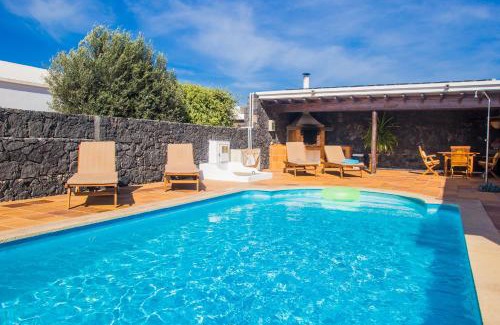 San Bartolome Casa | A2 Casas Y Villas juani y juan lanzarote (tomaren) Free WiFi