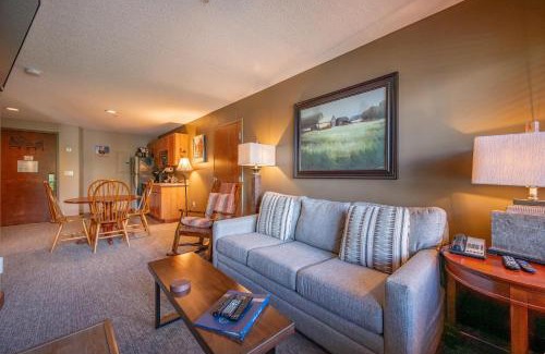 Thayerville Apartamento | A211 One Bedroom Lake View