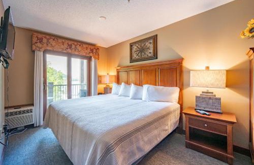 Thayerville Apartamento | A211 One Bedroom Lake View