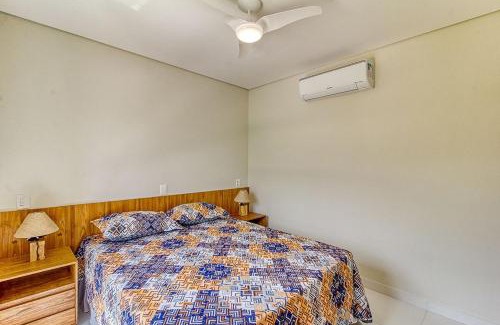 Sao Sebastiao Apartamento | A23 - Conforto junto a natureza - Praia de Camburyzinho