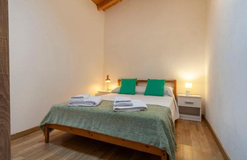 Espiche Apartamento | A28 - Castela Street Townhouse in Espiche