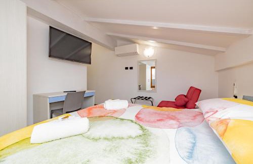 Cesate Apartamento | A7 Moonlight RHO-FIERA-Mi-EXPO-MXP SPAZIOSO MONOLOCALE