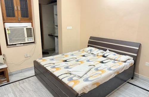 Faridabad Apartamento | Aadesh Home Private Floor With Rooftop