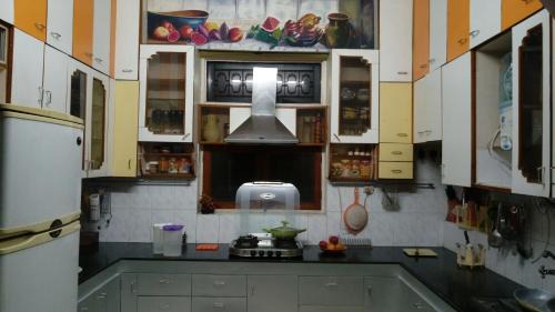 Gomti Nagar Apartamento | Aadhaar