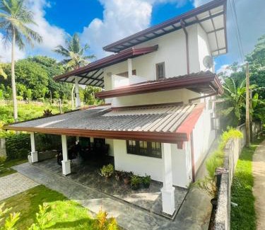 Baddegama Casa | AADHI Guest