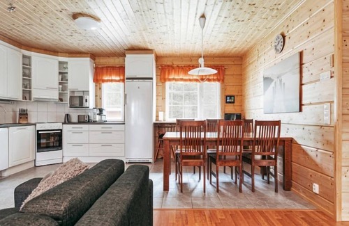 Ahtari Casa | Aapeli iso by Interhome