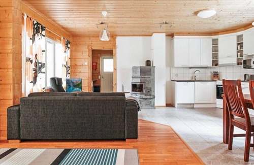 Ahtari Casa | Aapeli iso by Interhome