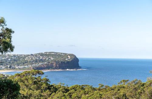 Macmasters Beach Casa | Aarini Cottage - The Ultimate Beachside Escape!