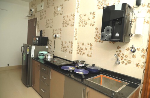 Phool Bagan Hotel | Aashhiana Guest House Entire 2BHK Service Apartments, Kolkata